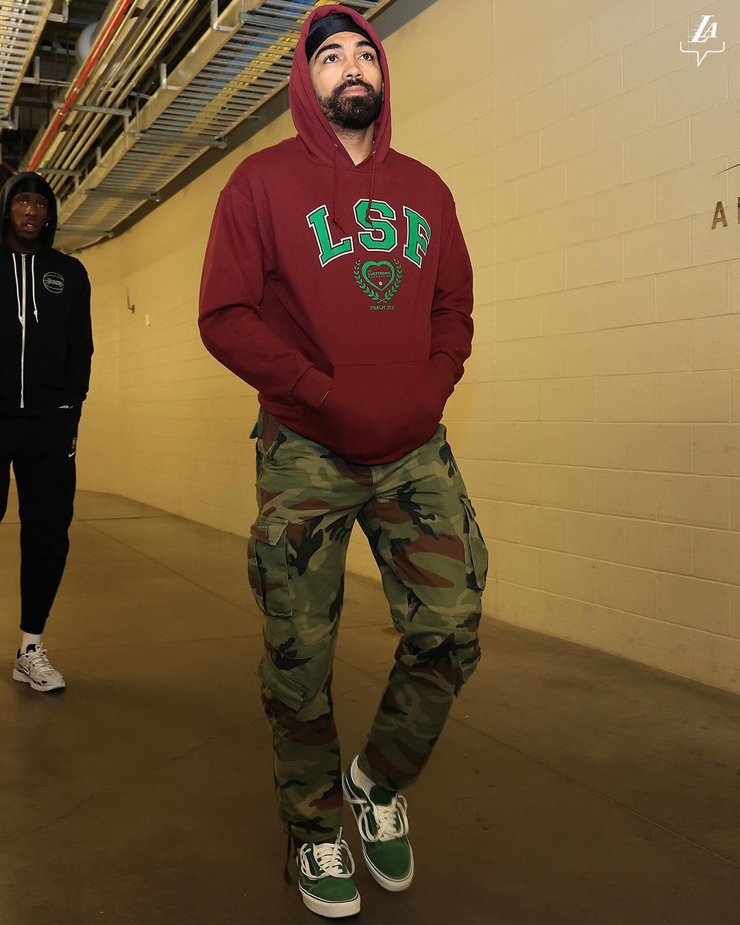 Overwhelmed with Lakers' stars outfit pre-game going viral